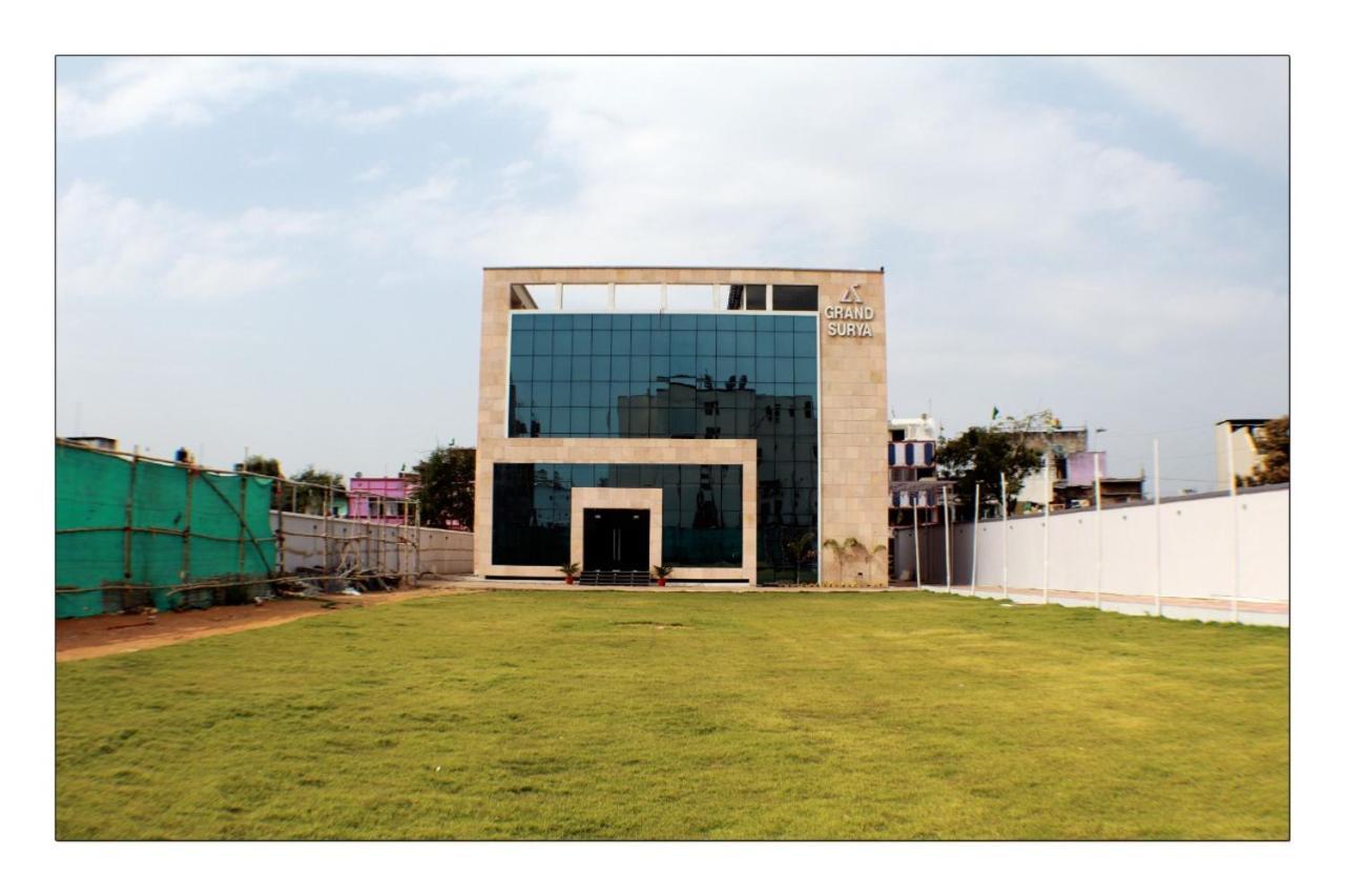 Hotel Grand Surya Kodarma Exterior foto