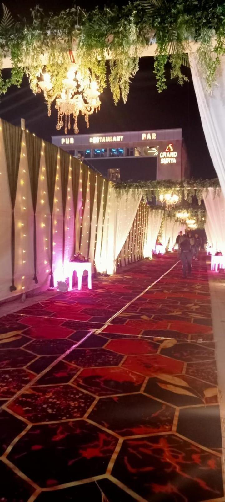 Hotel Grand Surya Kodarma Exterior foto